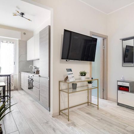Snt Apartment - City Center Бергамо Экстерьер фото
